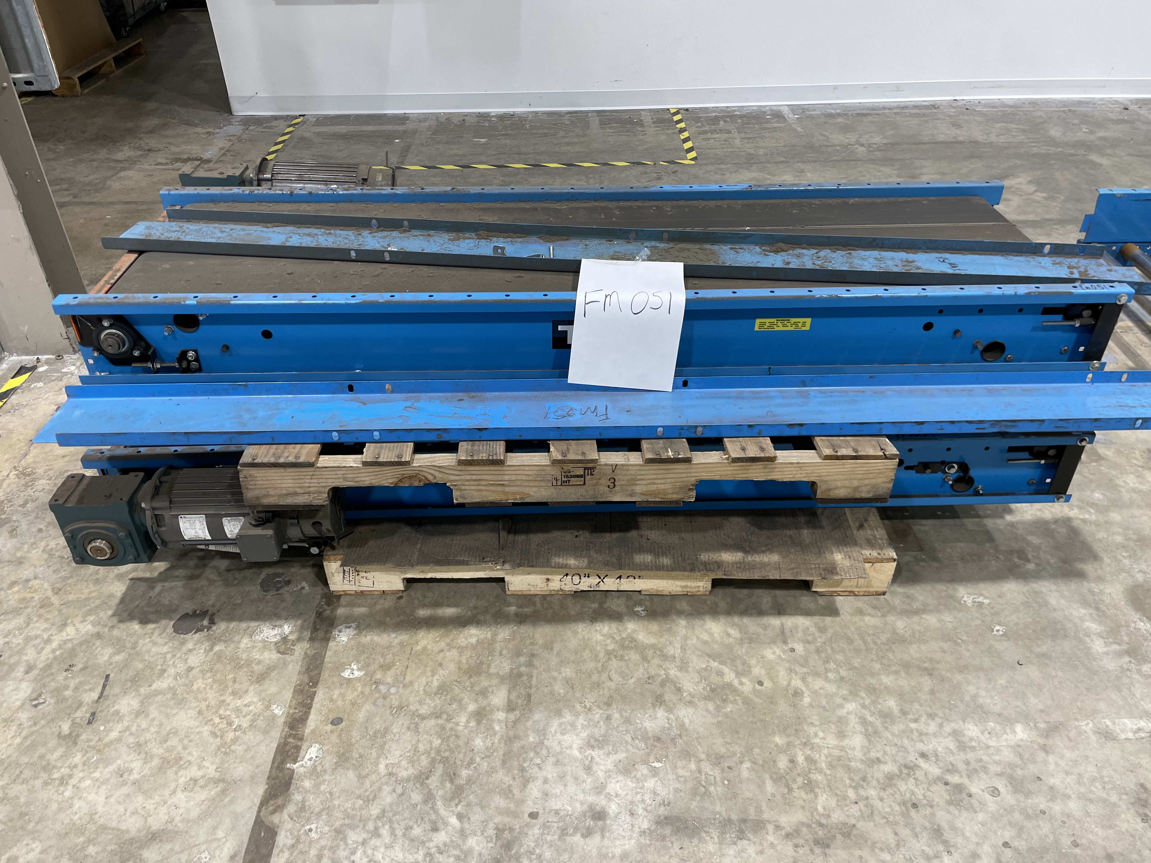TGW 1124065 Roller Conveyer set, Width: 22", Length: 14', Roller